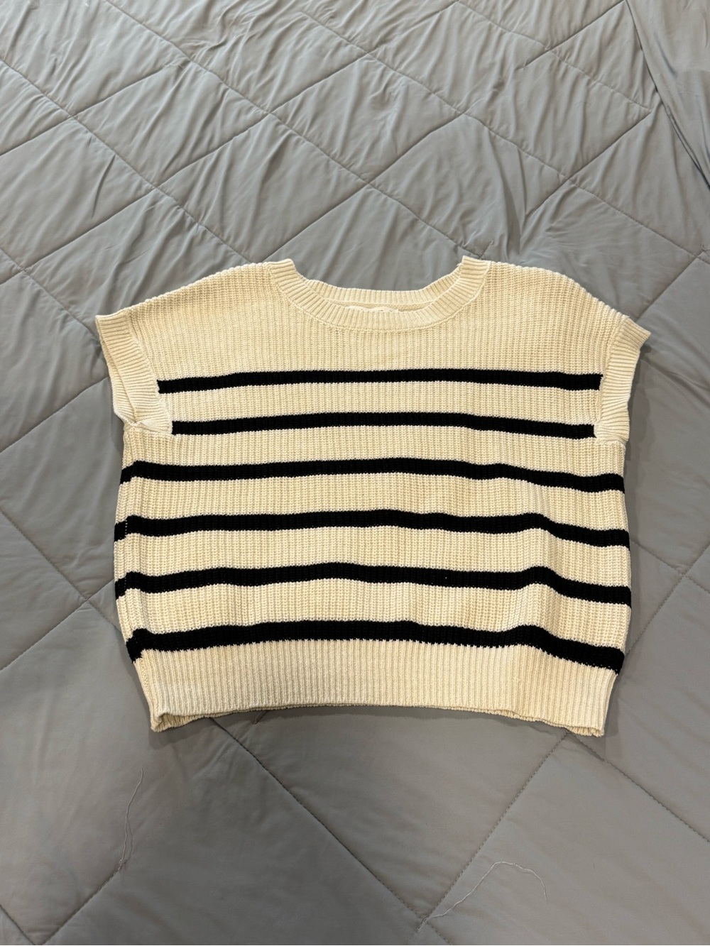 moon & madison Cream and Black Striped Knit Cap-Sleeve vest/top